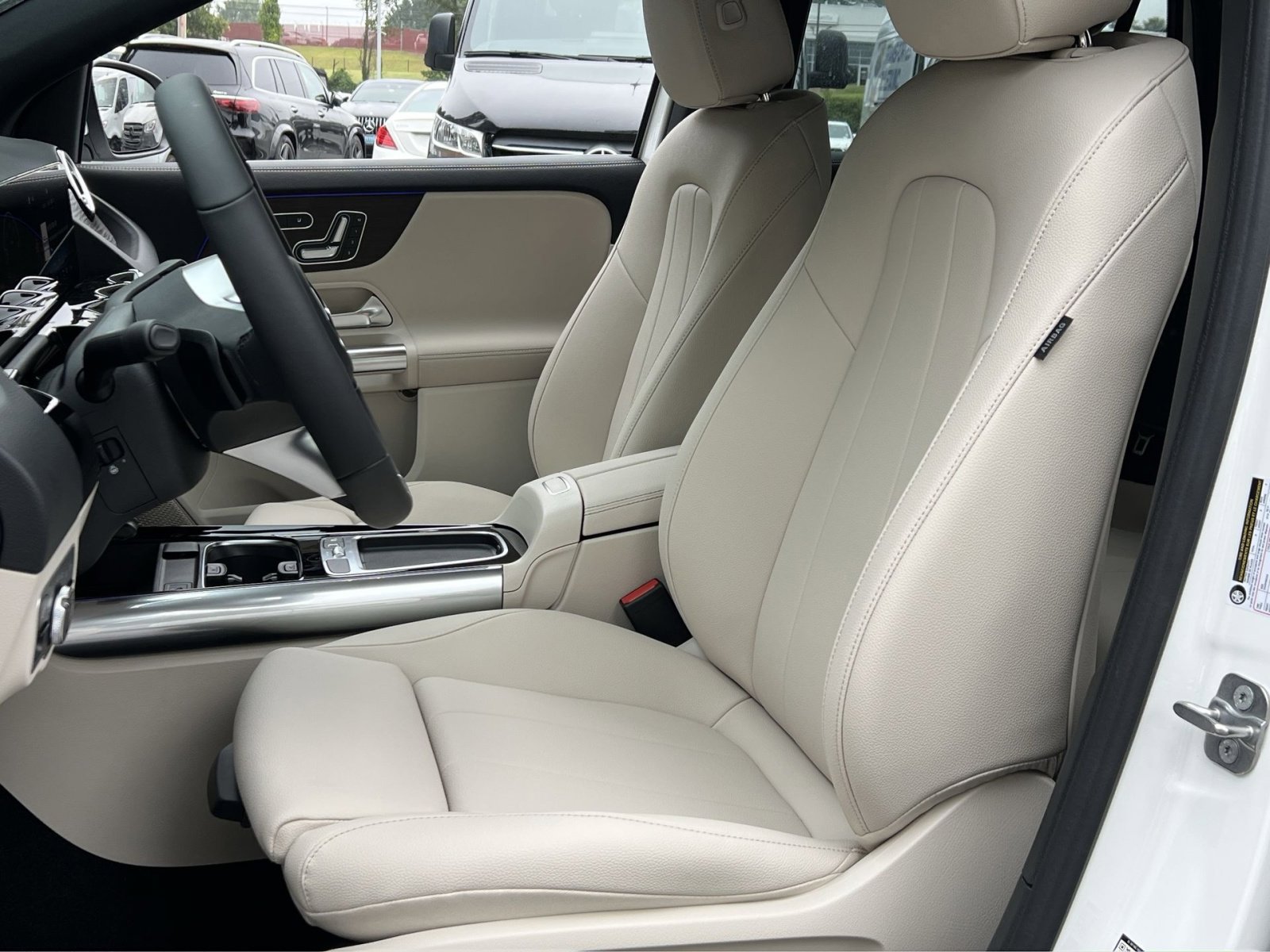 Certified 2026 Mercedes-Benz GLA 250 4MATIC image 11