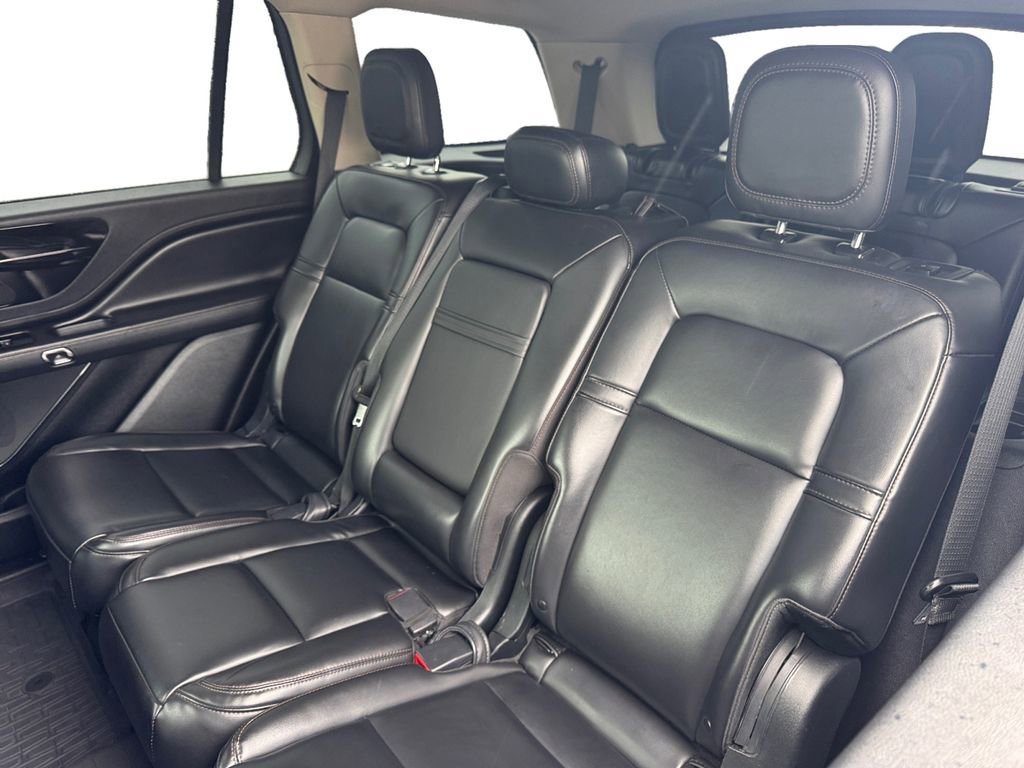 Used 2021 Lincoln Aviator 2WD w/ Elements Package image 13