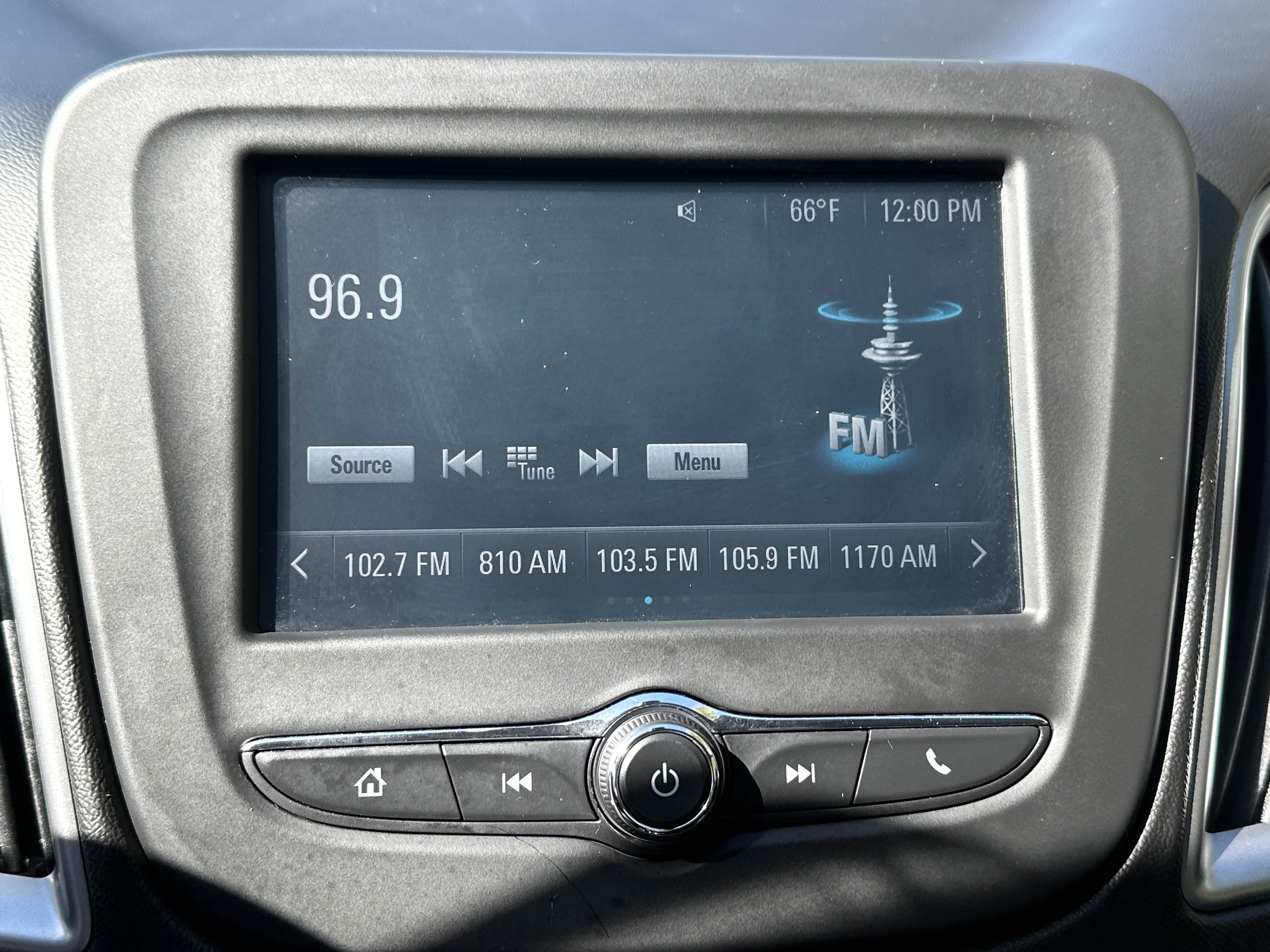Used 2017 Chevrolet Malibu LS w/ LPO, Convenience Package 1 FWD image 16