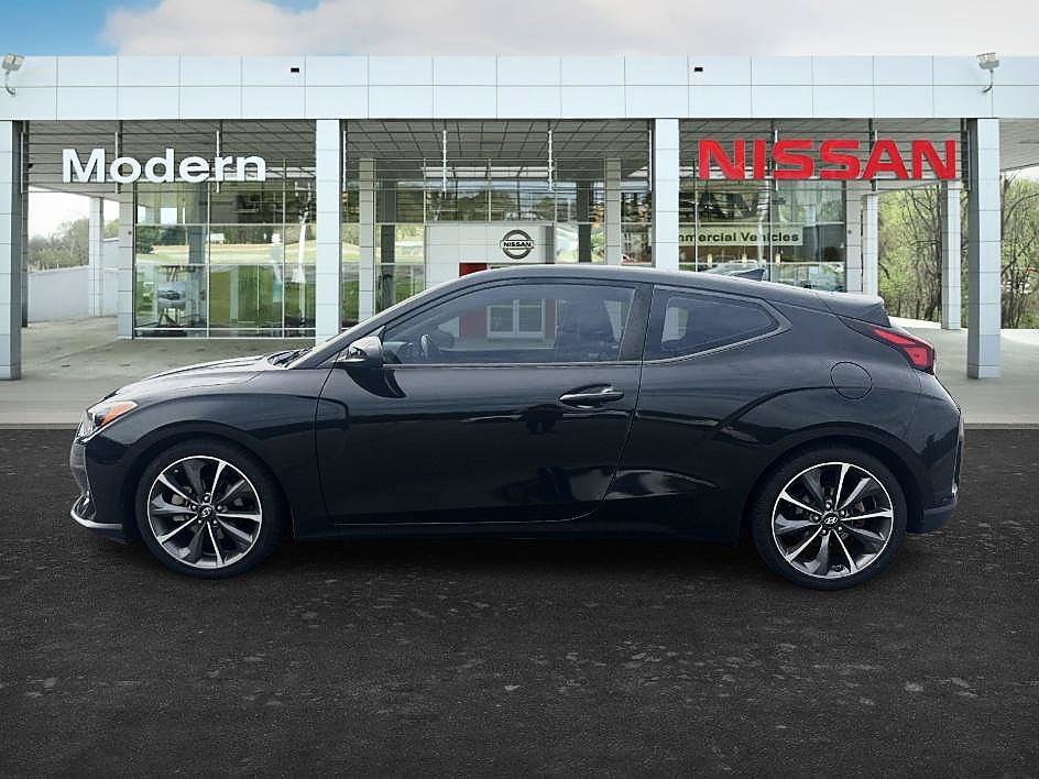 Used 2019 Hyundai Veloster 2.0 Premium FWD video 2