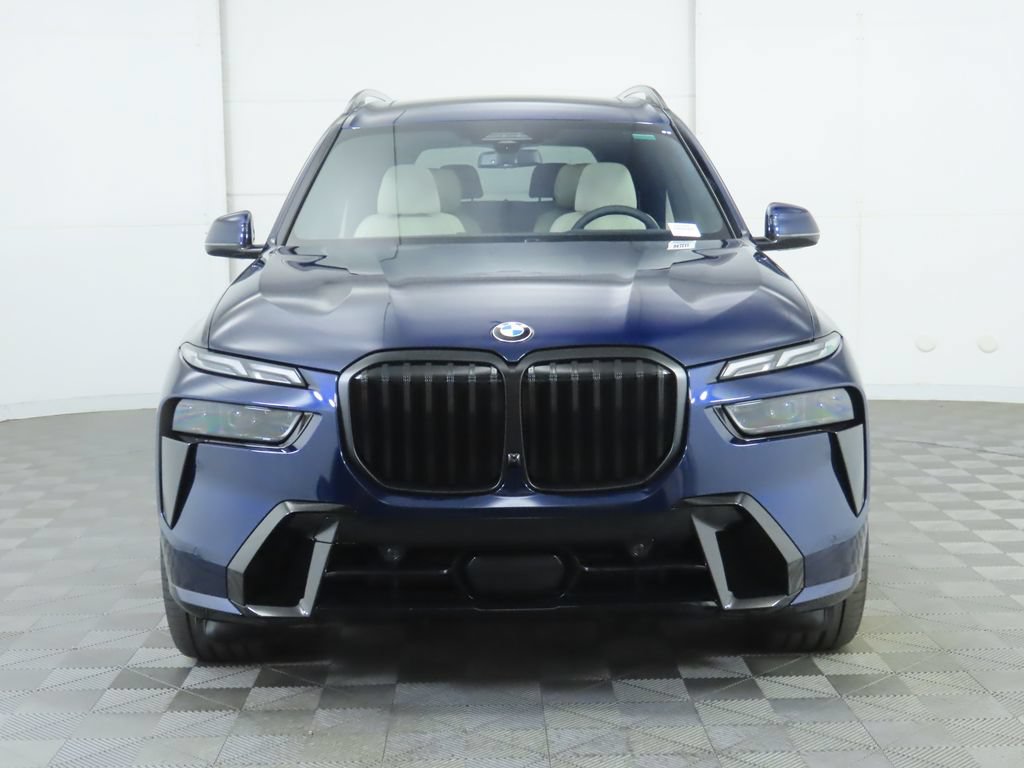 Used 2026 BMW X7 xDrive40i w/ Executive Package AWD/4WD image 3