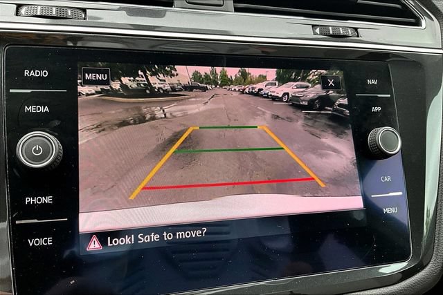 Used 2019 Volkswagen Tiguan SEL AWD/4WD image 14