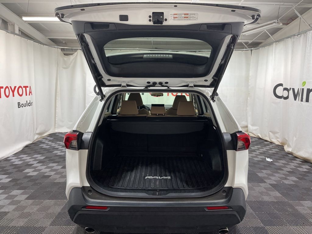 Used 2023 Toyota RAV4 XLE image 8