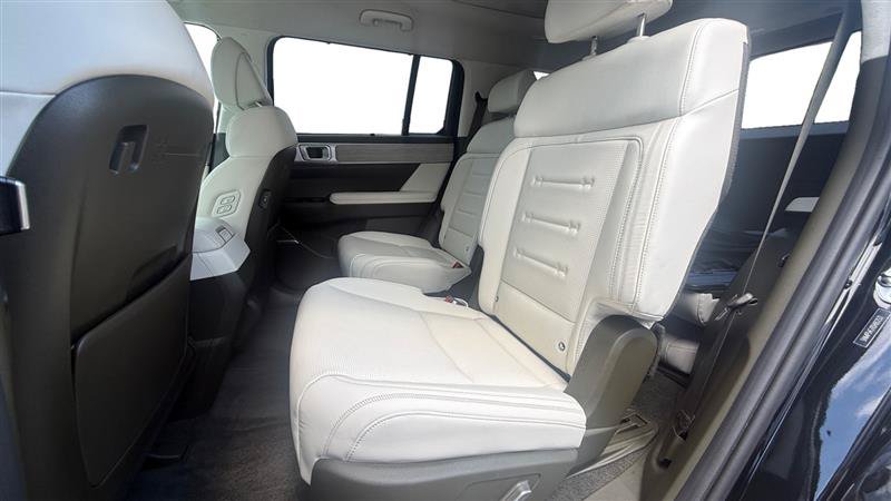 Used 2025 Hyundai Santa Fe Calligraphy FWD image 16