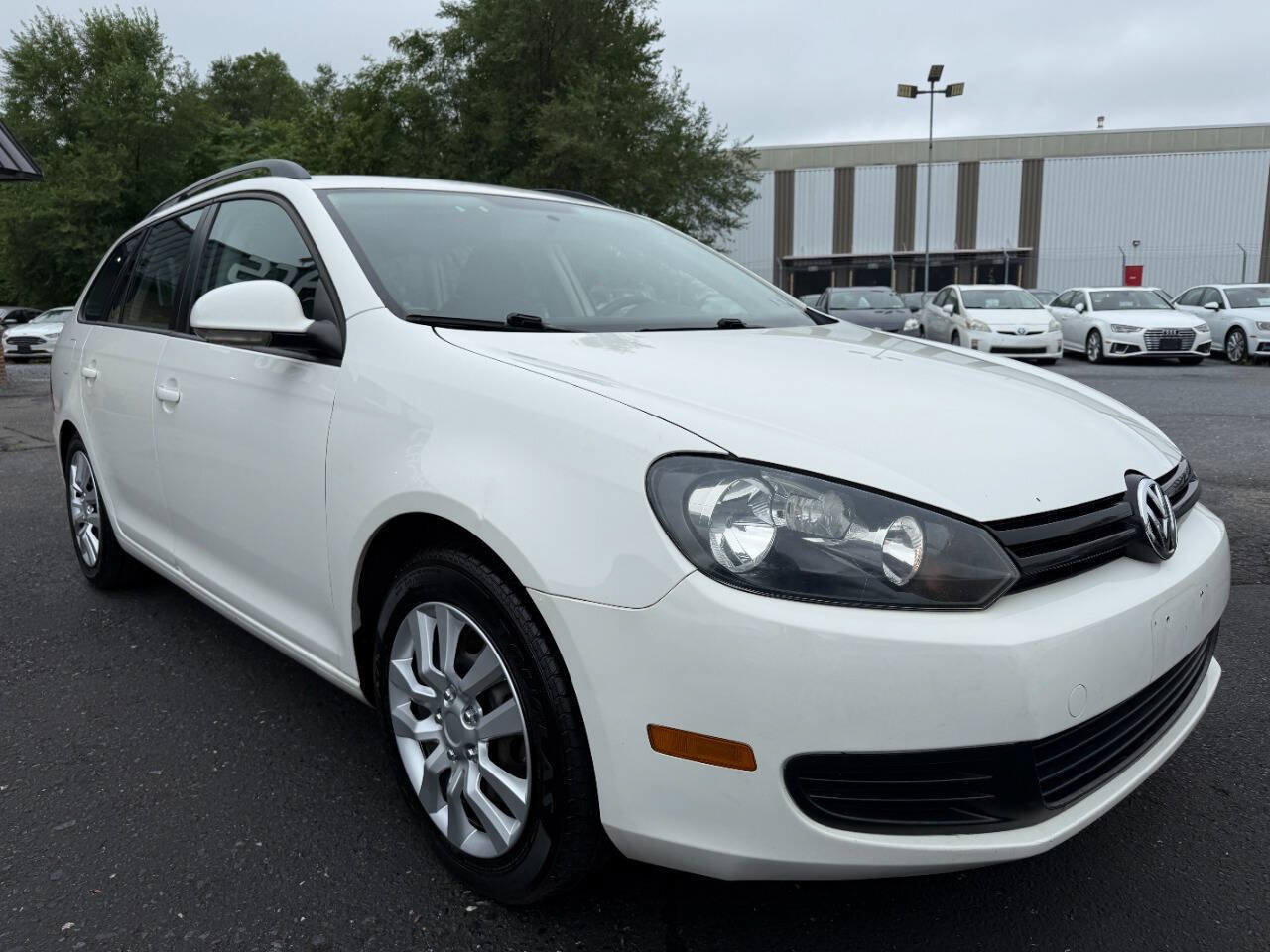 Used 2011 Volkswagen Jetta S FWD image 3