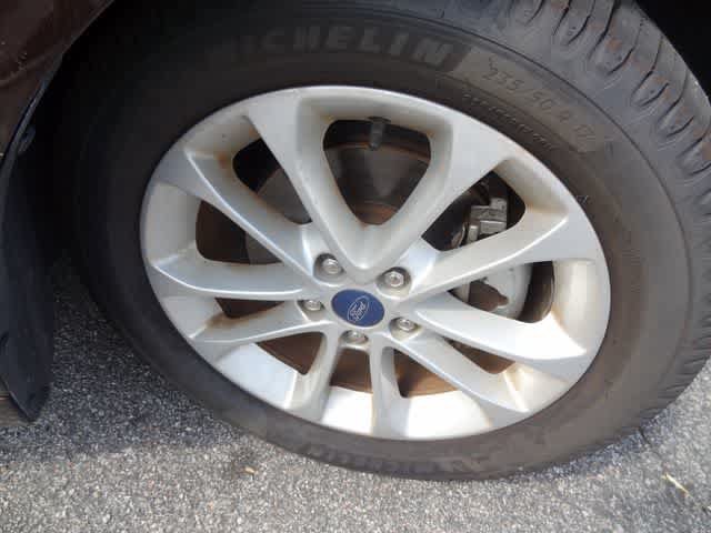 Used 2019 Ford Fusion SE FWD image 21