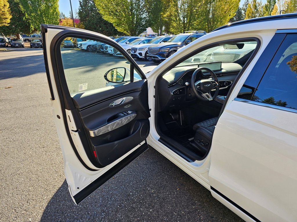 Certified 2025 Genesis GV70 3.5T Sport w/ Sport Advanced Package image 20