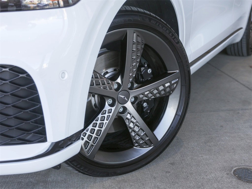 Used 2025 Genesis GV70 3.5T Sport w/ Sport Prestige Package image 13