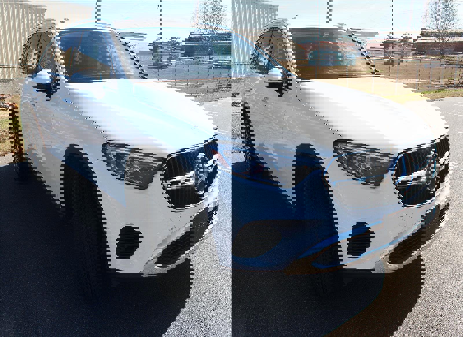 Used 2024 Mercedes-Benz GLC 300 4MATIC image 19