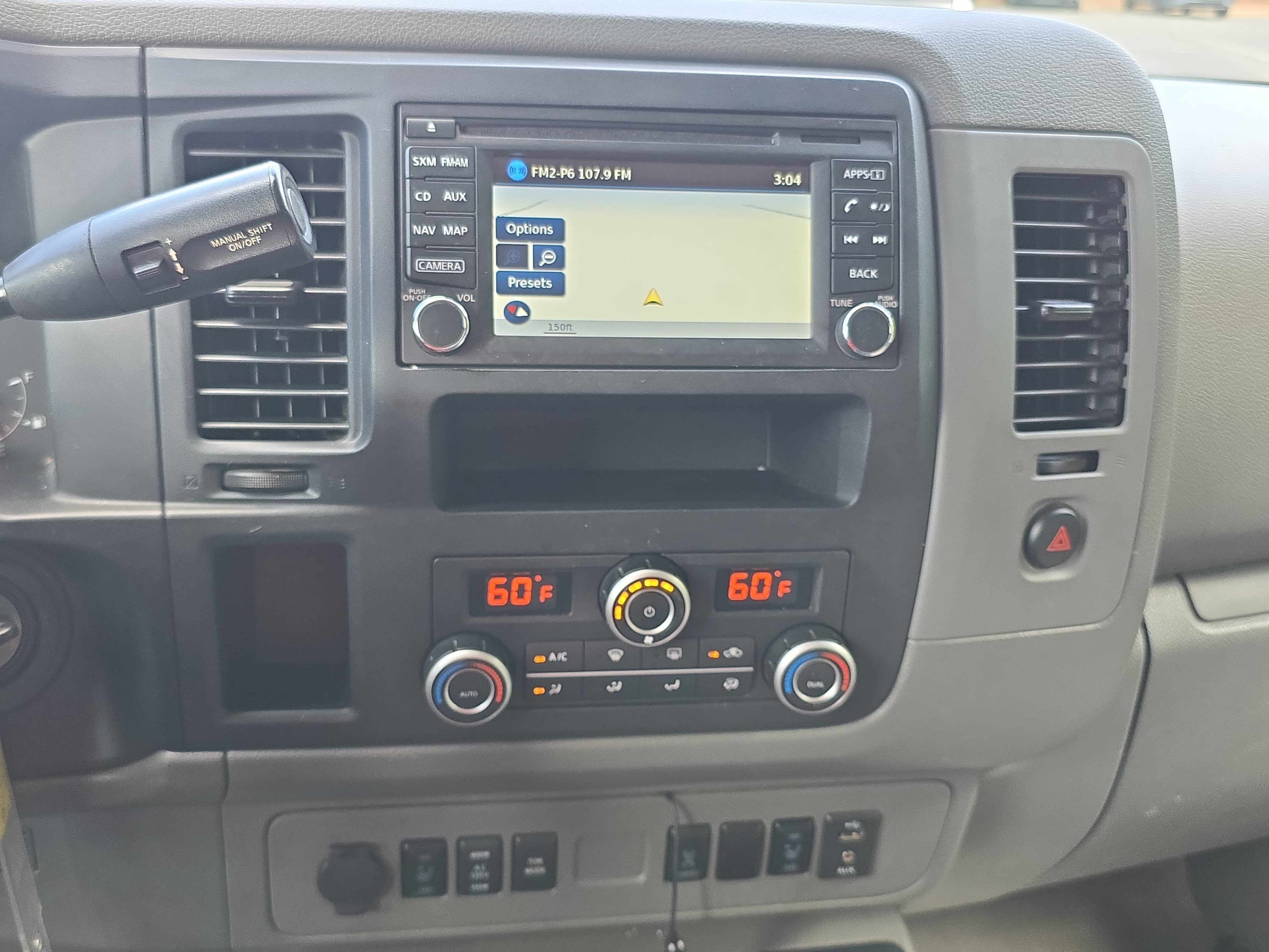 Used 2021 Nissan NV 3500 SL RWD image 19