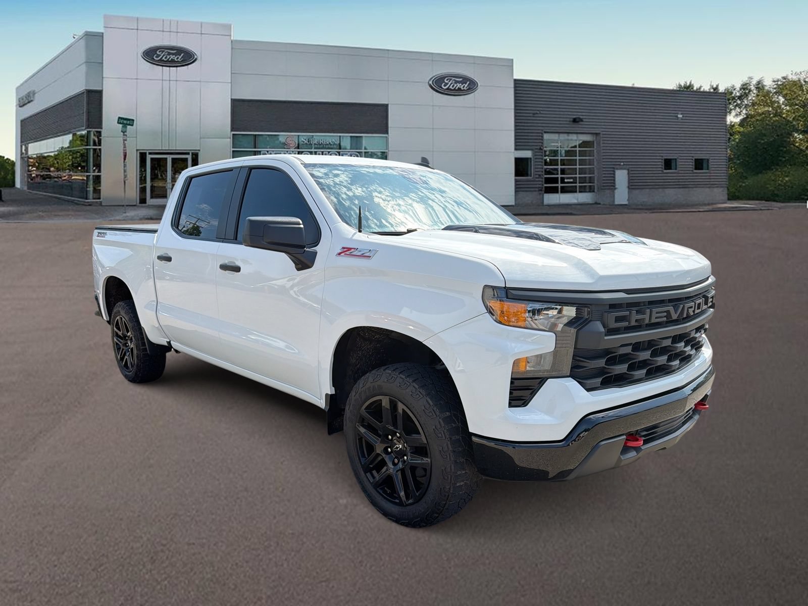 Used 2022 Chevrolet Silverado 1500 Custom Trail Boss AWD/4WD image 2