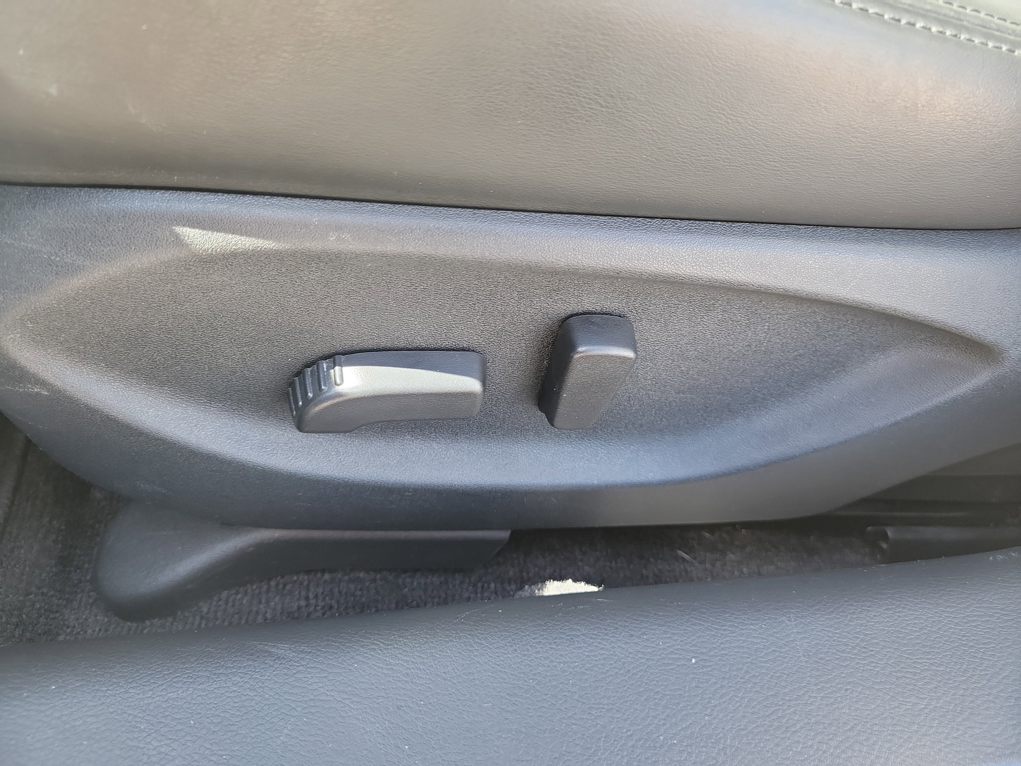 Used 2020 INFINITI Q50 Luxe image 17