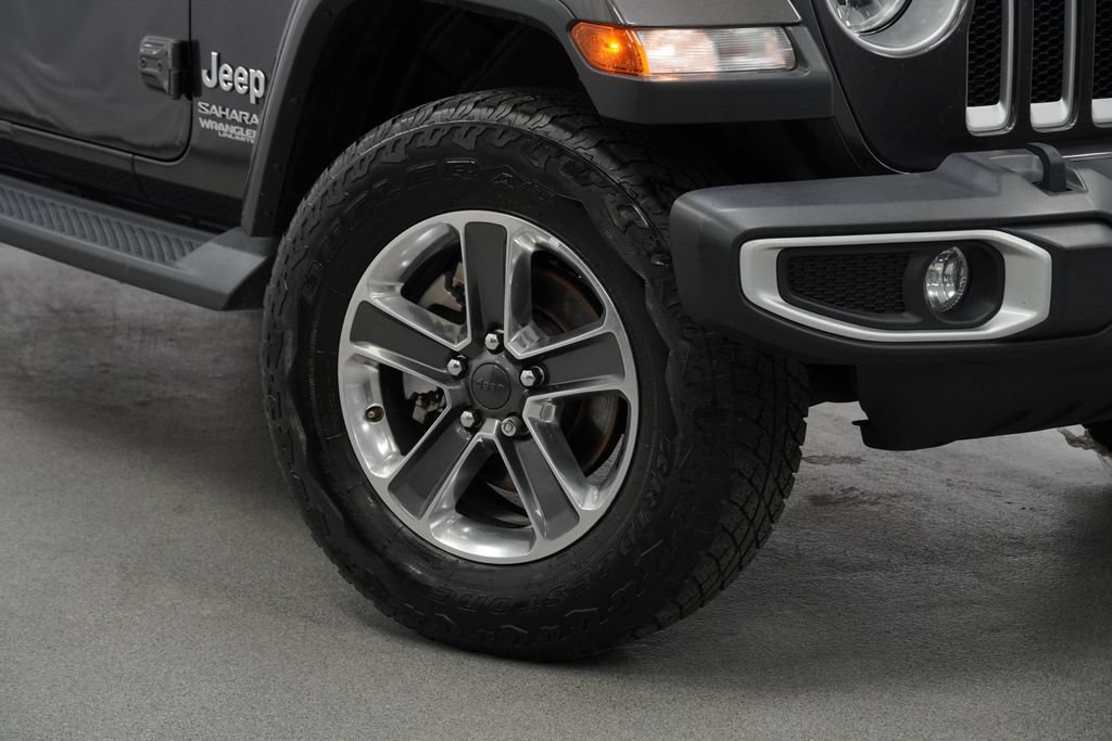 Used 2020 Jeep Wrangler Unlimited Sahara w/ Cold Weather Group AWD/4WD image 10
