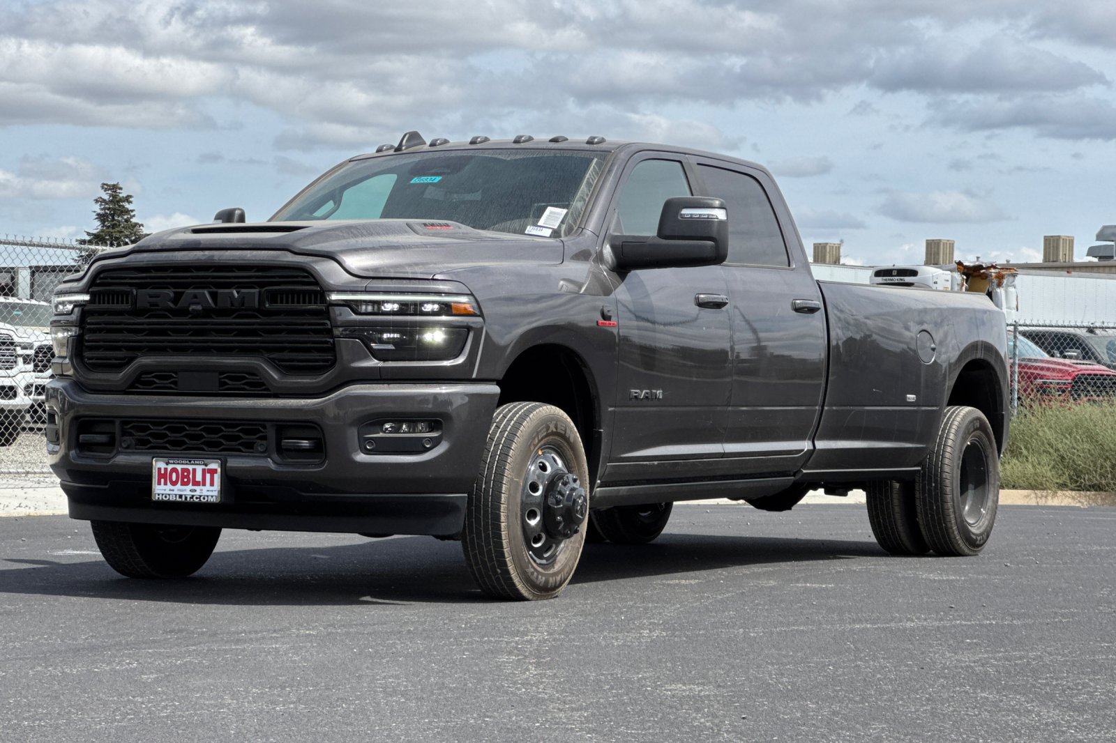 New 2027 RAM 3500 Laramie AWD/4WD image 7