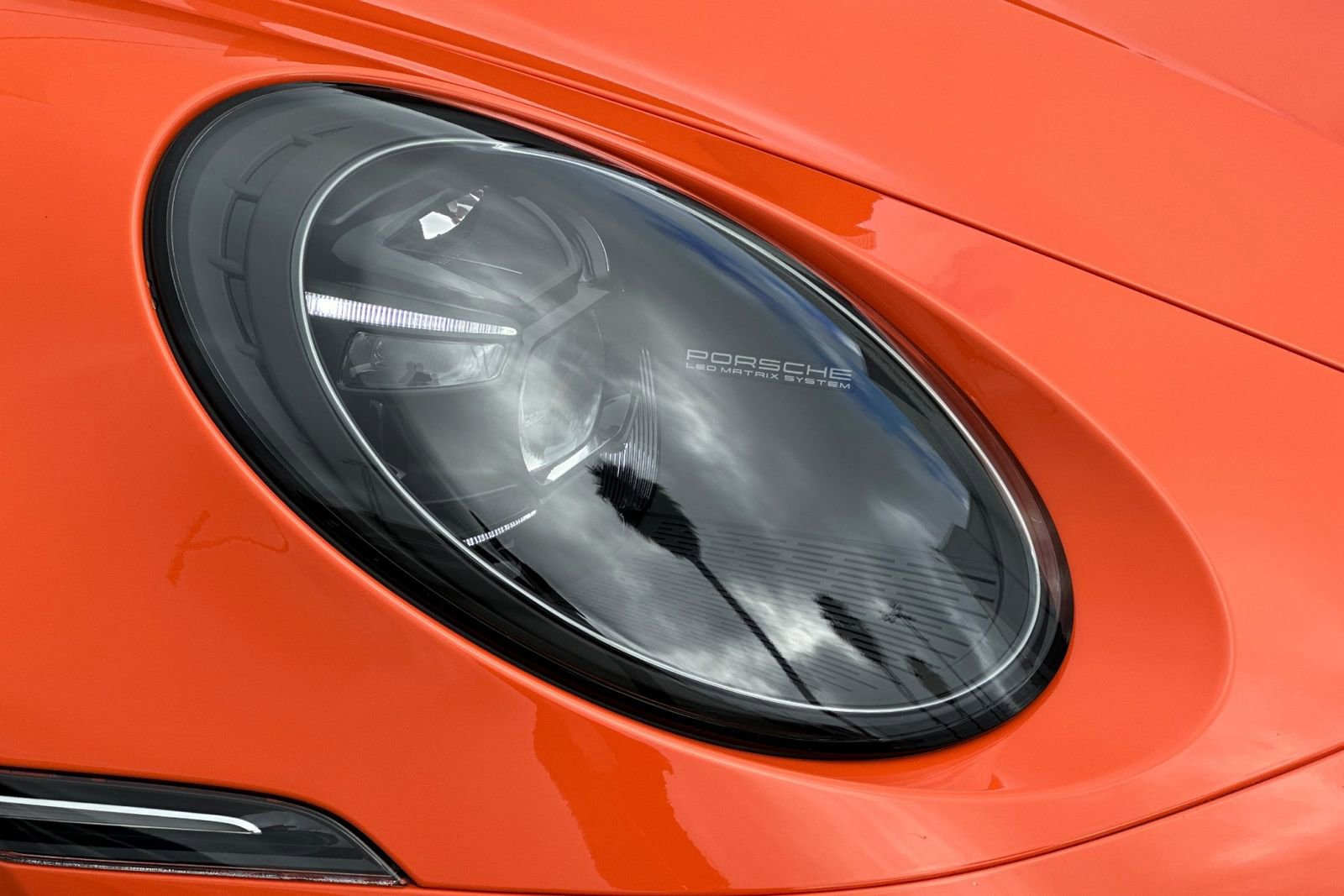 Certified 2023 Porsche 911 Targa 4 GTS AWD/4WD image 40