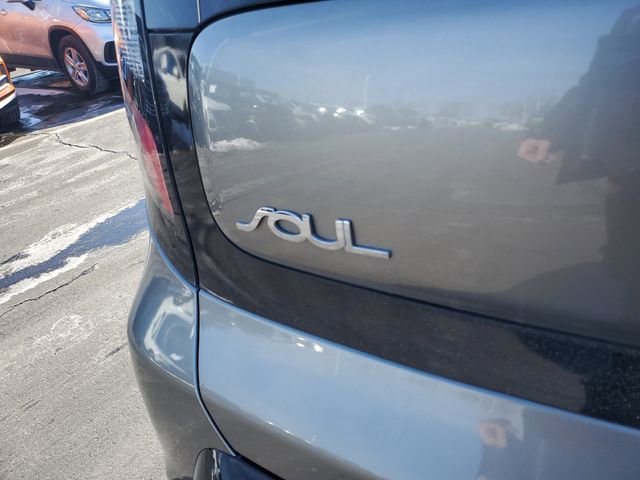 Used 2016 Kia Soul + image 7