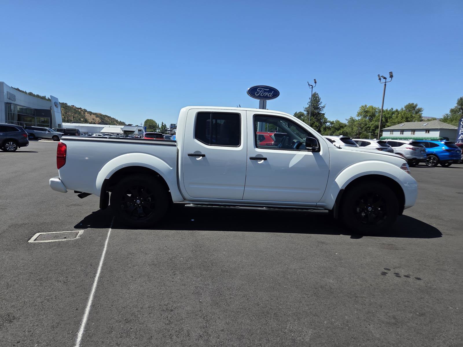Used 2019 Nissan Frontier SV w/ Value Truck Package RWD image 4