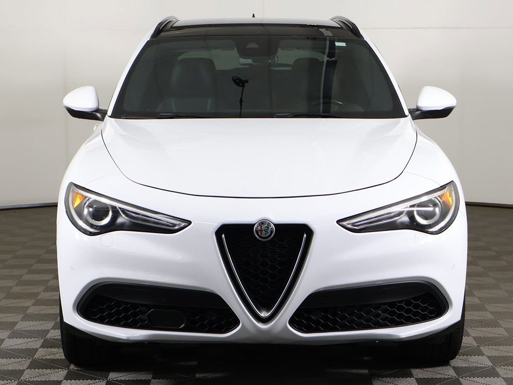 Used 2022 Alfa Romeo Stelvio Ti AWD/4WD image 12