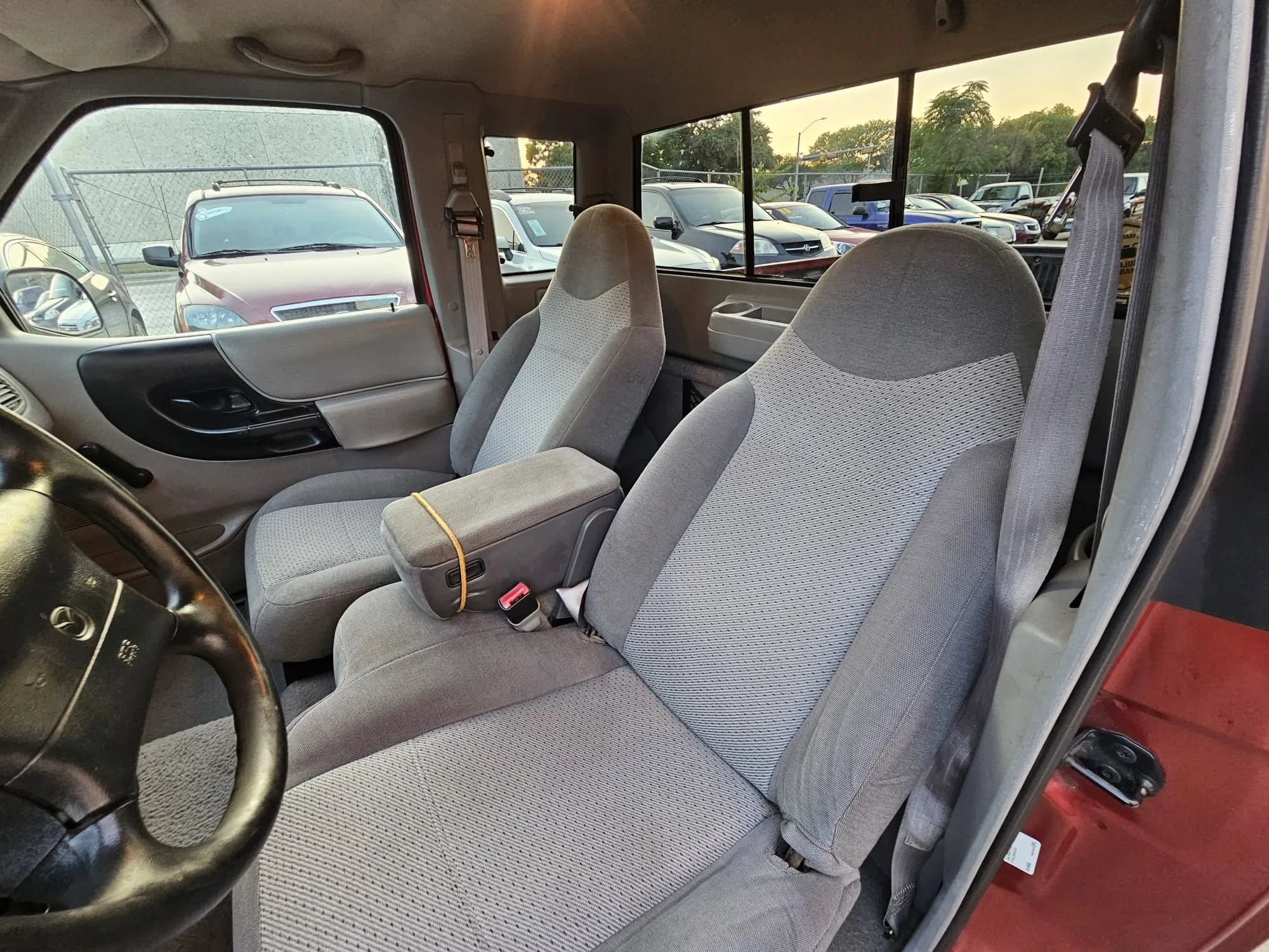 Used 1998 MAZDA B-Series Pickup 2WD Cab Plus B2500 image 17