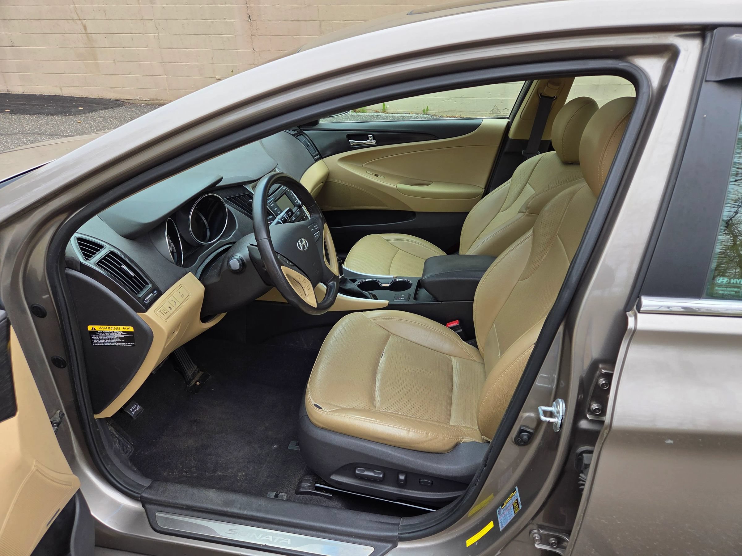 Used 2014 Hyundai Sonata Limited FWD image 8