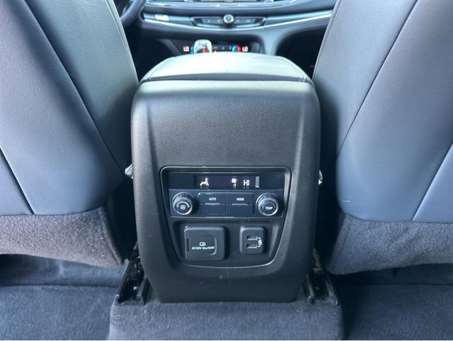 Used 2019 Buick Enclave Essence image 23
