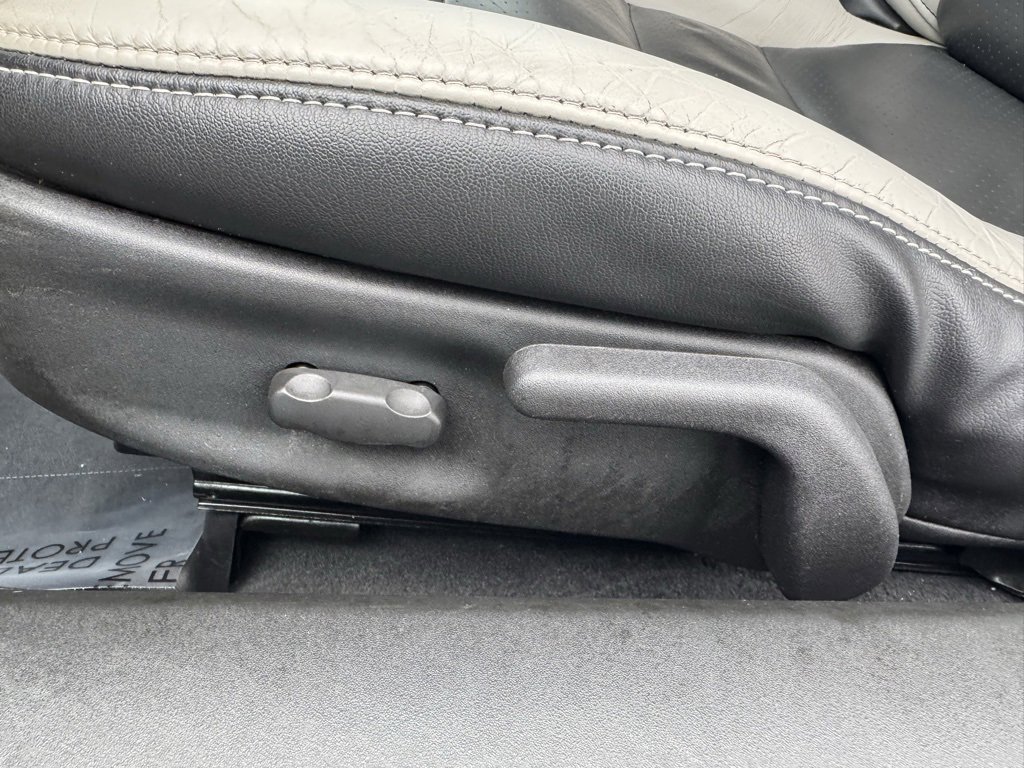 Used 2006 Chevrolet Corvette Z06 w/ Preferred Equipment Group image 18