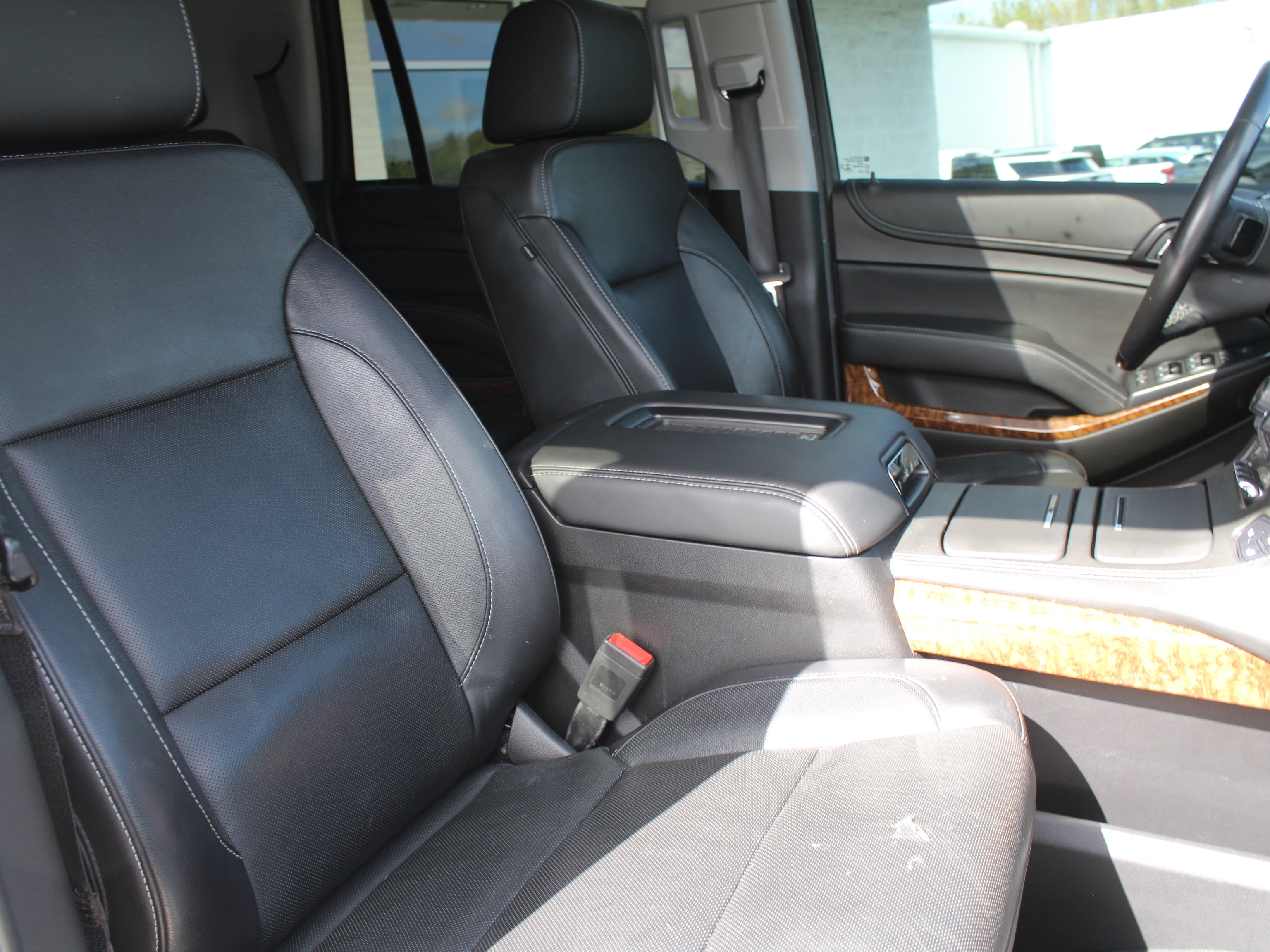 Used 2019 Chevrolet Tahoe Premier AWD/4WD image 30