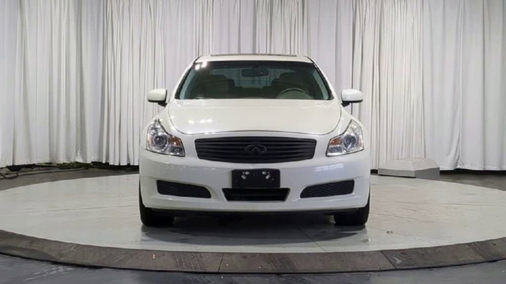 Used 2007 INFINITI G35 x Sedan w/ Premium Pkg image 3