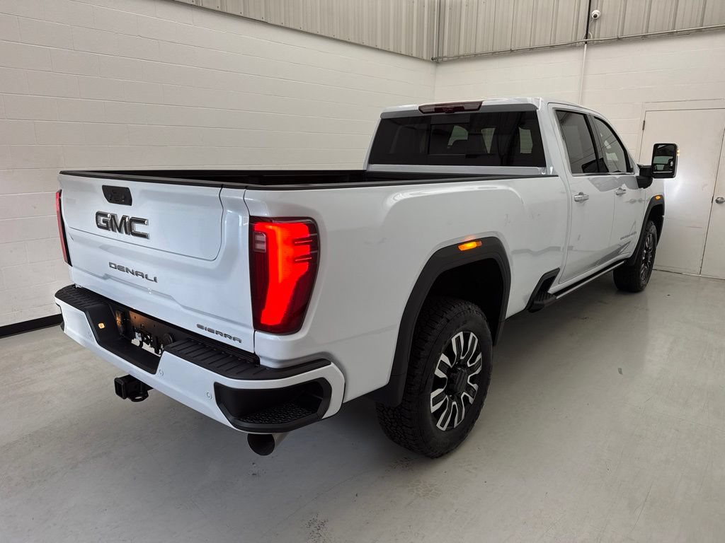 New 2026 GMC Sierra 3500 Denali Ultimate AWD/4WD image 9