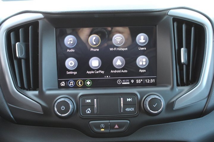 Used 2024 GMC Terrain AT4 image 15