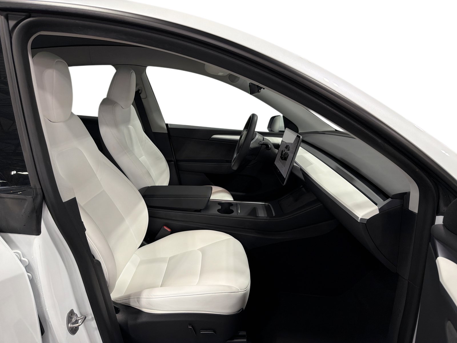 Certified 2023 Tesla Model Y Long Range AWD/4WD image 13