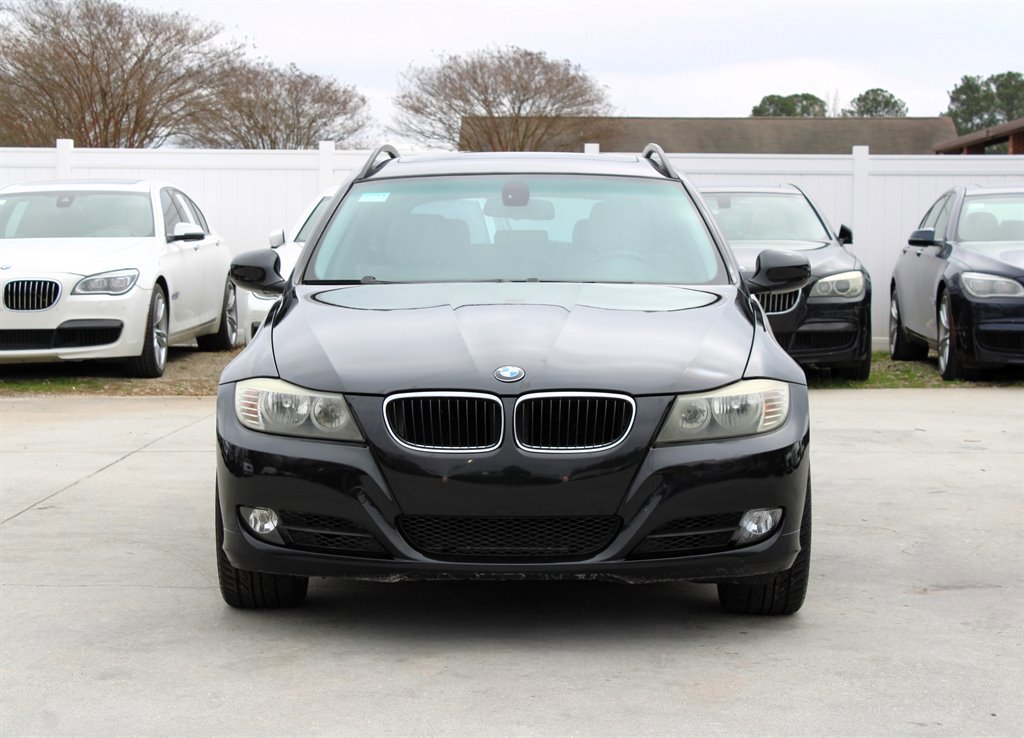 Used 2009 BMW 328i Wagon image 2