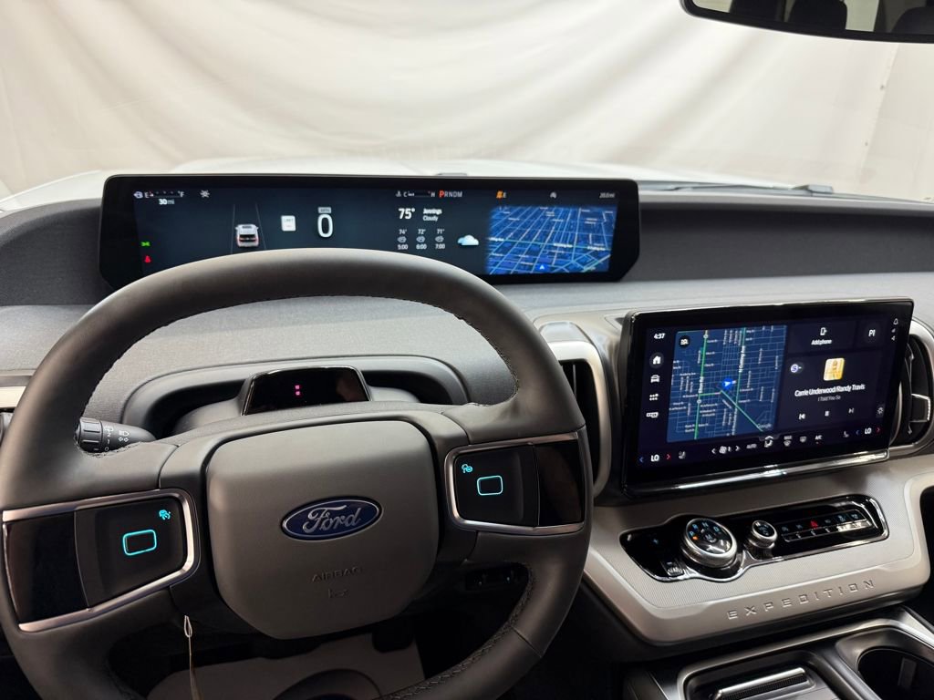 New 2026 Ford Expedition Active image 12