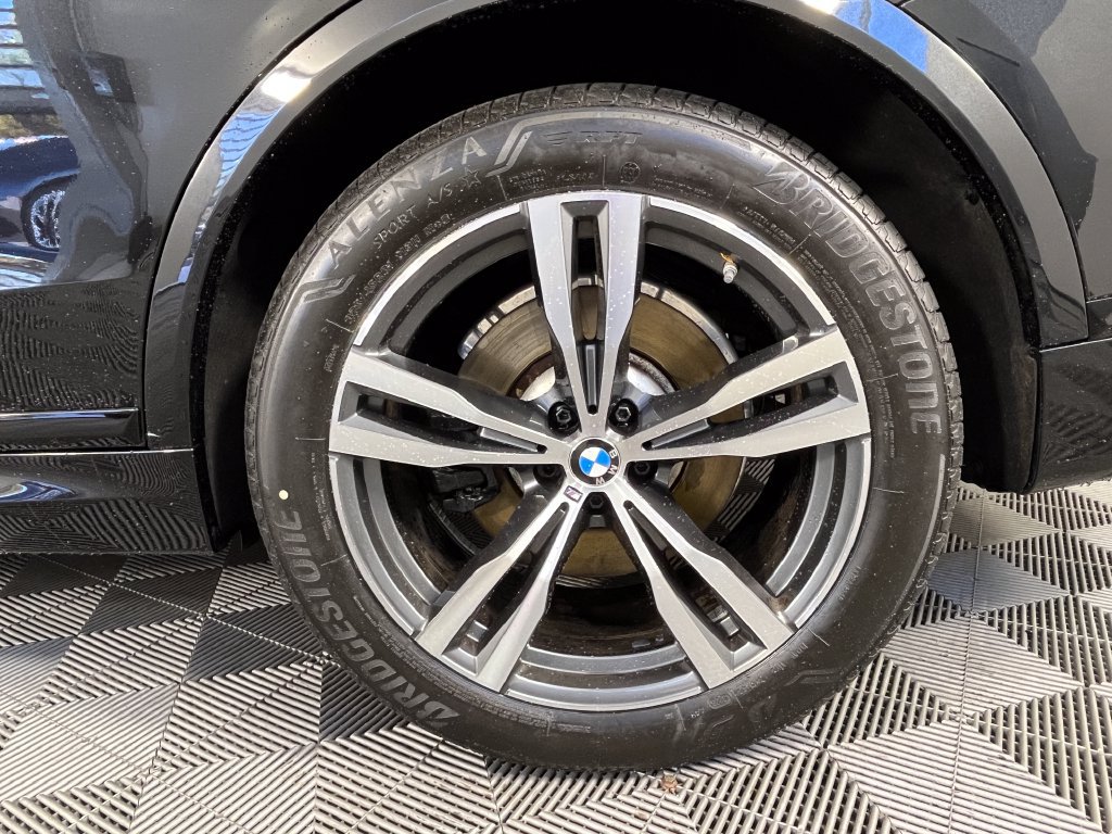 Used 2024 BMW X7 xDrive40i w/ M Sport Package AWD/4WD image 16