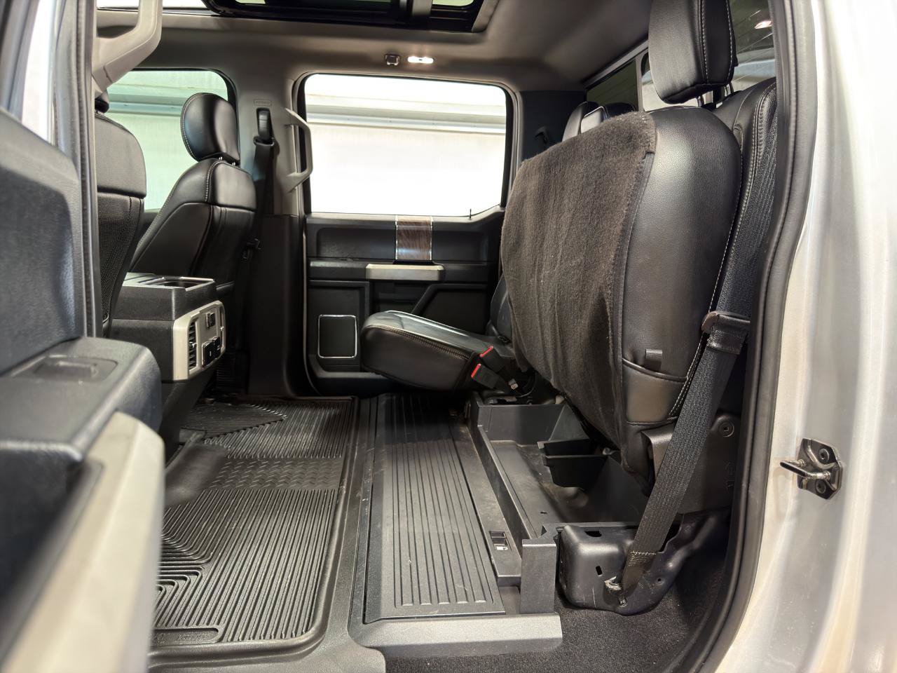 Used 2019 Ford F350 Lariat w/ Lariat Ultimate Package AWD/4WD image 28