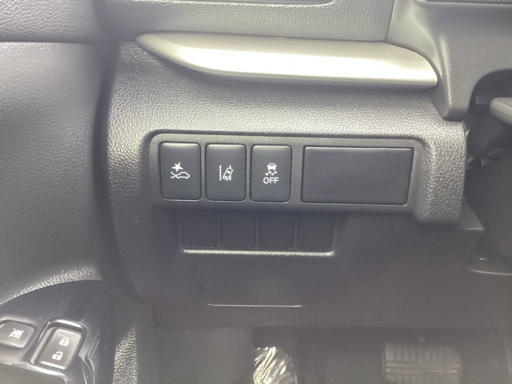 Used 2024 Mitsubishi Eclipse Cross LE AWD/4WD image 24