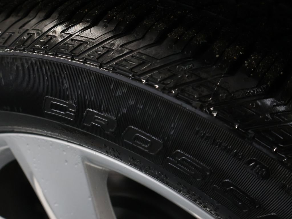 Used 2018 Mercedes-Benz GLE 350 4MATIC w/ Premium 1 Package image 32