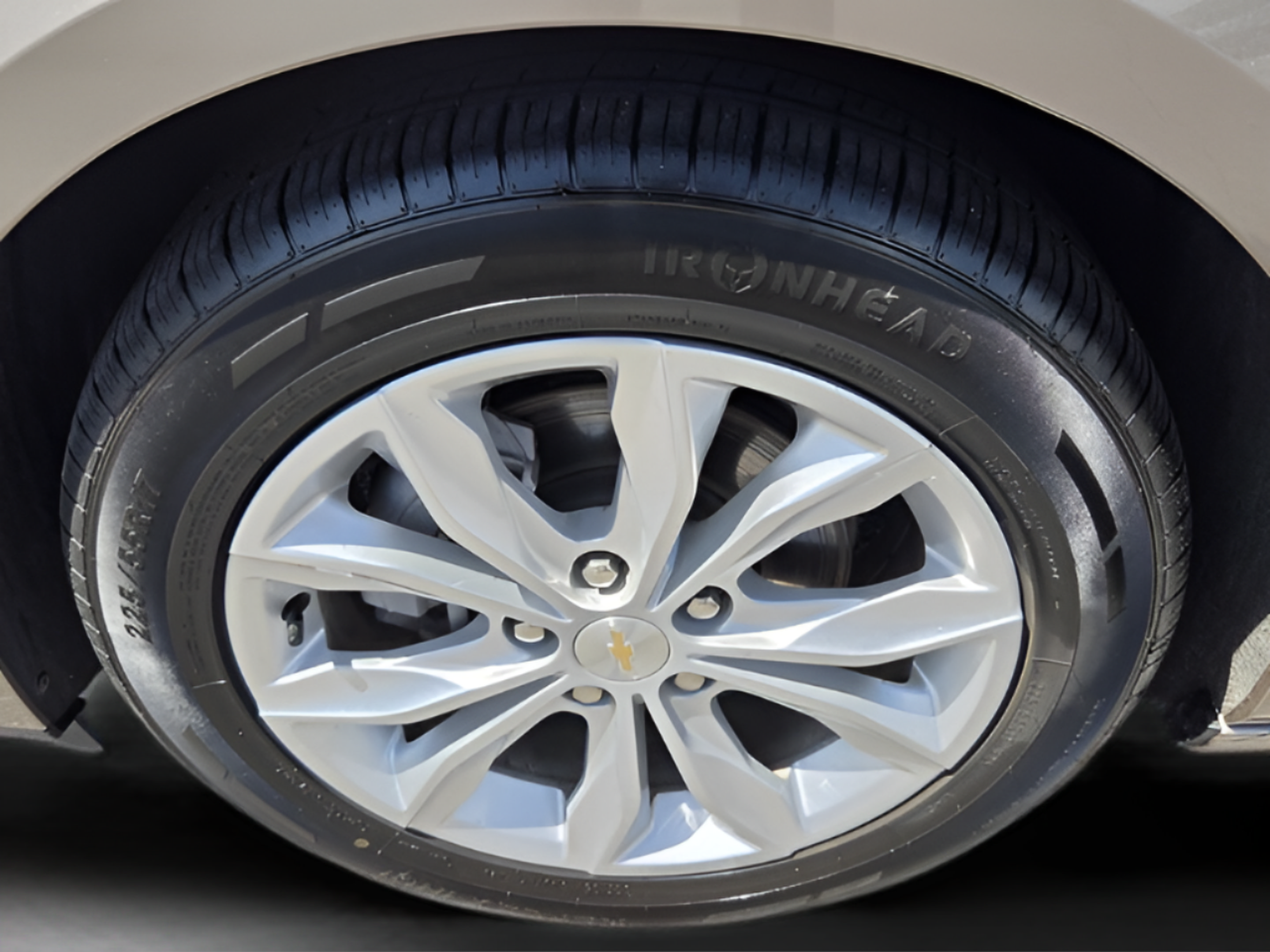 Used 2024 Chevrolet Malibu LT FWD image 30