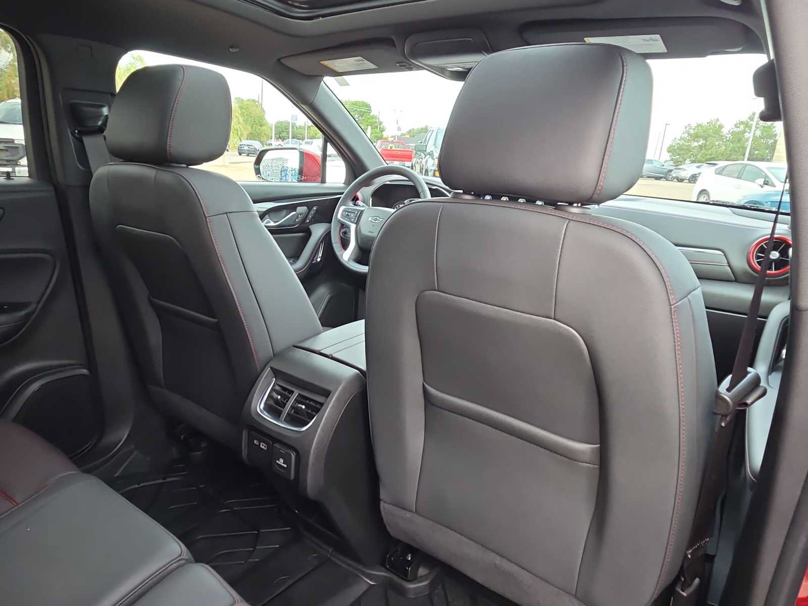 Used 2023 Chevrolet Blazer RS w/ Driver Confidence II Package FWD image 16