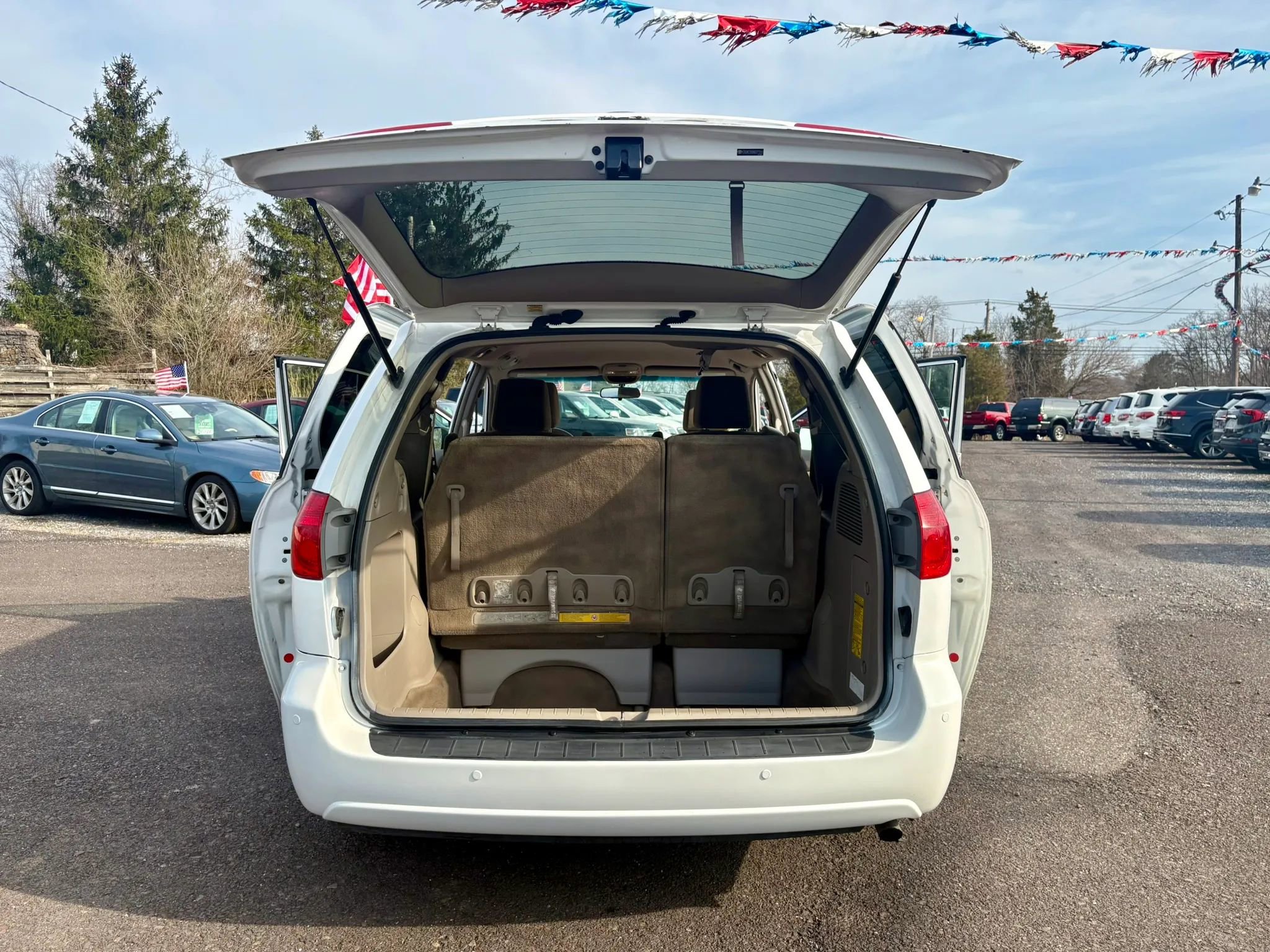 Used 2009 Toyota Sienna LE image 20