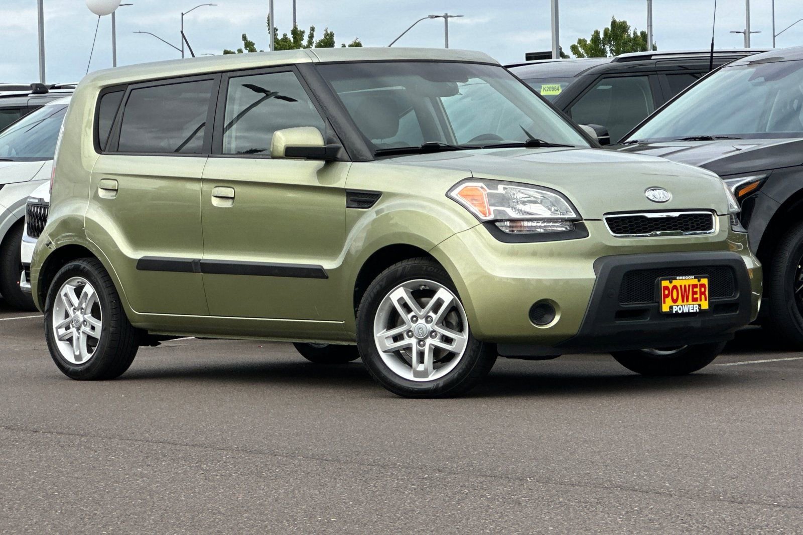 Used 2010 Kia Soul + FWD image 2