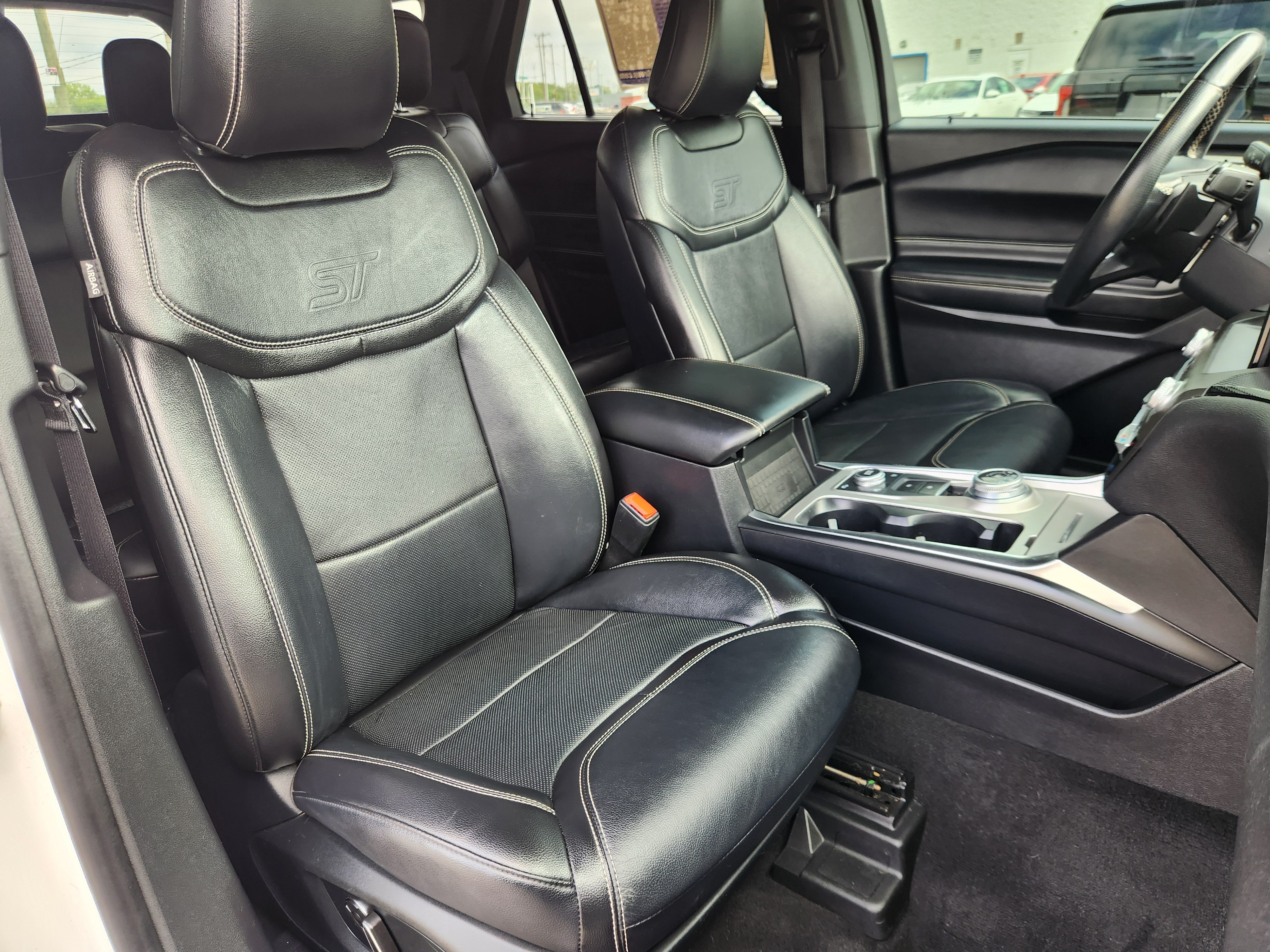 Used 2020 Ford Explorer ST w/ ST High-Performance Pack AWD/4WD image 15