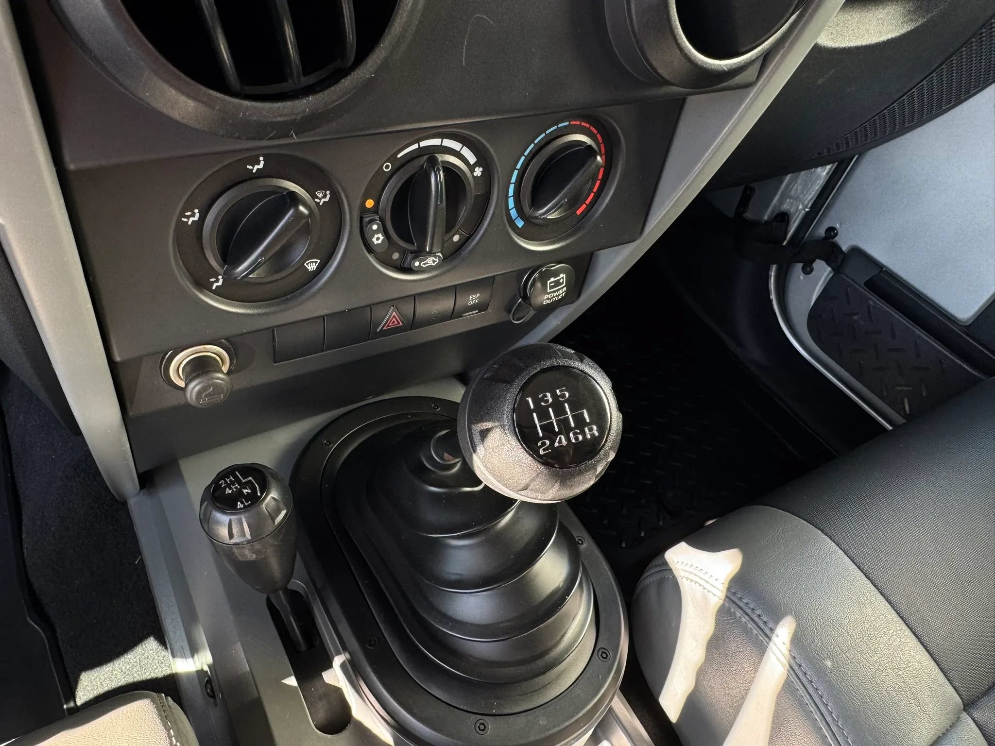 Used 2007 Jeep Wrangler X AWD/4WD image 15