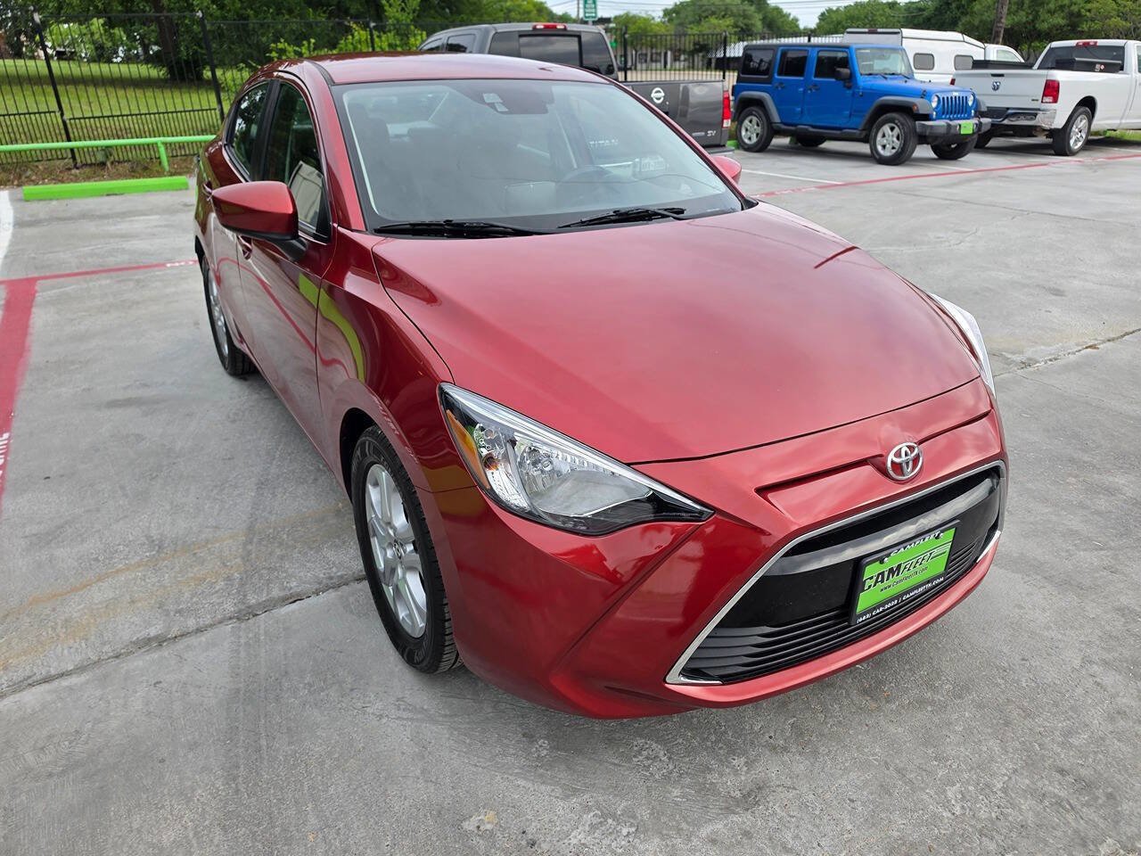 Used 2017 Toyota Yaris iA FWD image 5