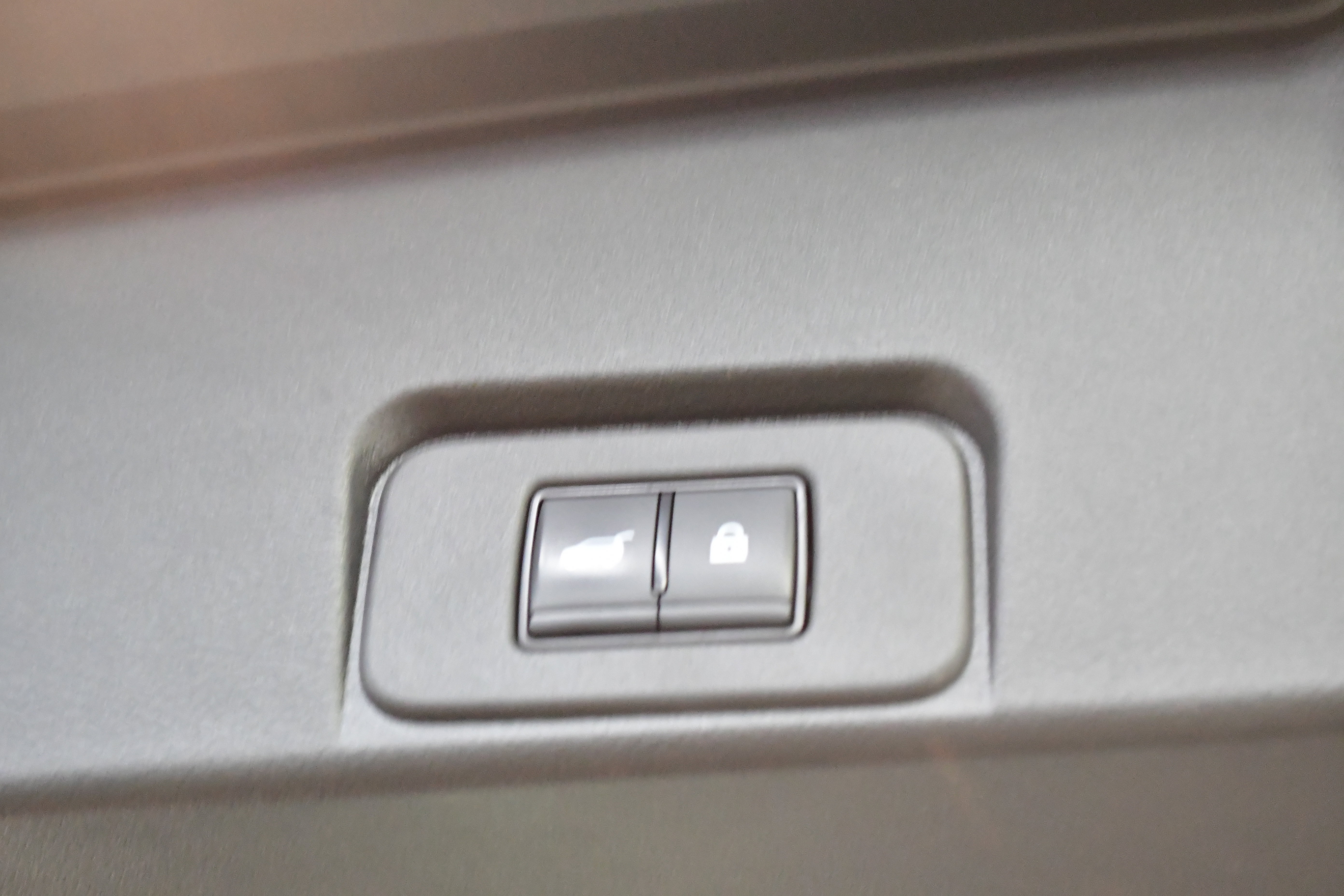 Used 2023 Nissan Rogue SL w/ SL Premium Package image 15