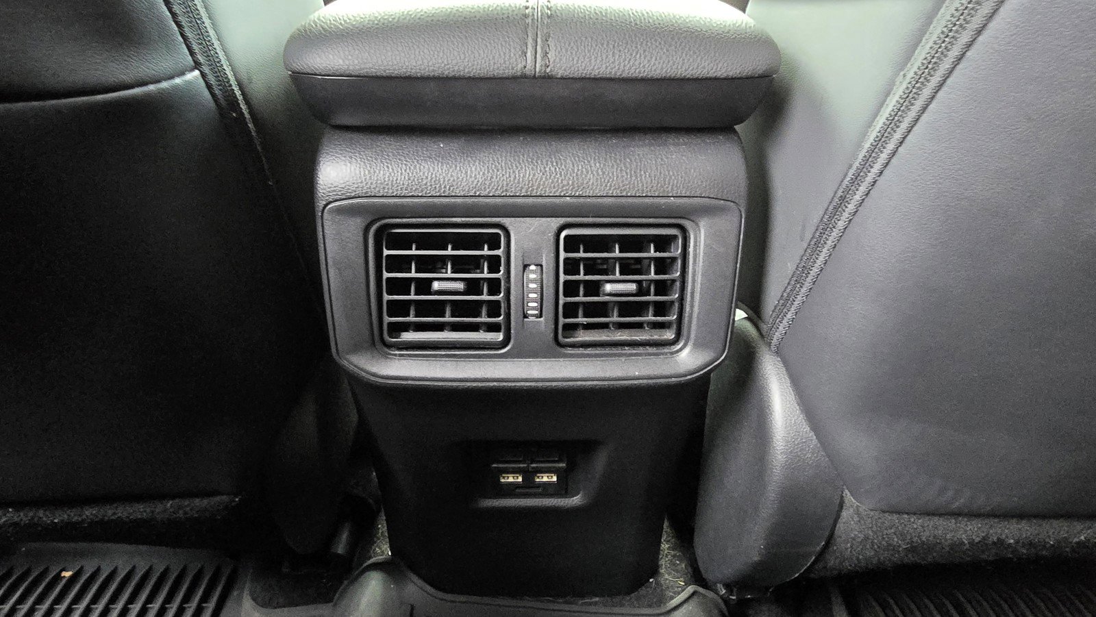 Used 2021 Toyota RAV4 Limited image 15