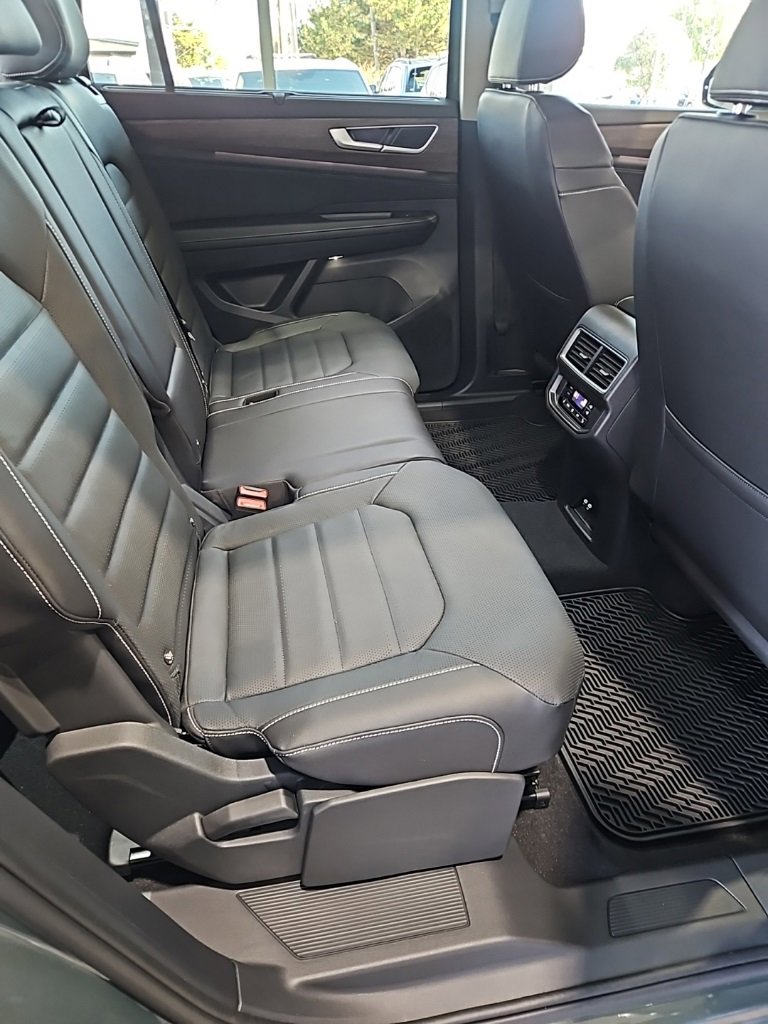 New 2026 Volkswagen Atlas SEL image 17