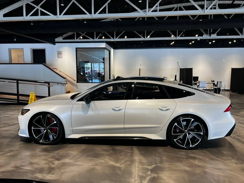 Used 2023 Audi RS 7 Sportback AWD/4WD image 2