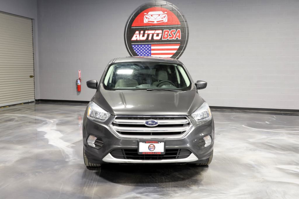 Used 2017 Ford Escape SE w/ SE Cold Weather Package image 2