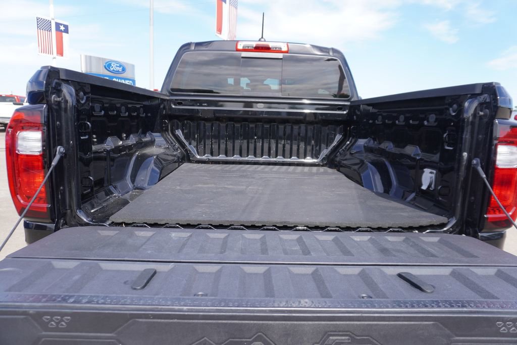 Used 2024 GMC Canyon Elevation w/ Convenience Package image 30